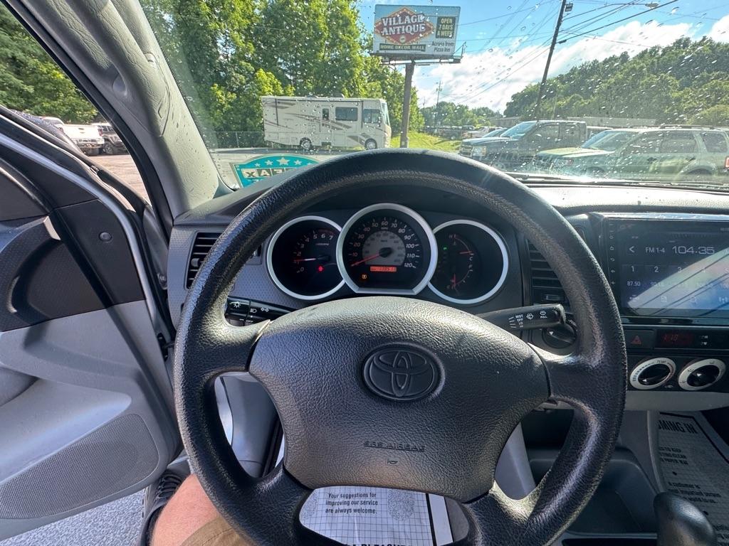 Toyota Tacoma 4WD Dbl V6 MT (Natl) 2008