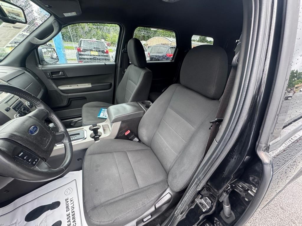Ford Escape FWD 4dr V6 Auto XLT 2009