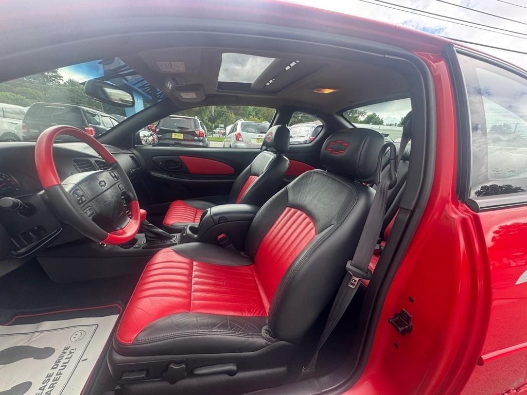 Chevrolet Monte Carlo 2dr Cpe SS 2000