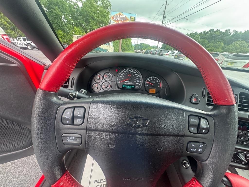 Chevrolet Monte Carlo 2dr Cpe SS 2000