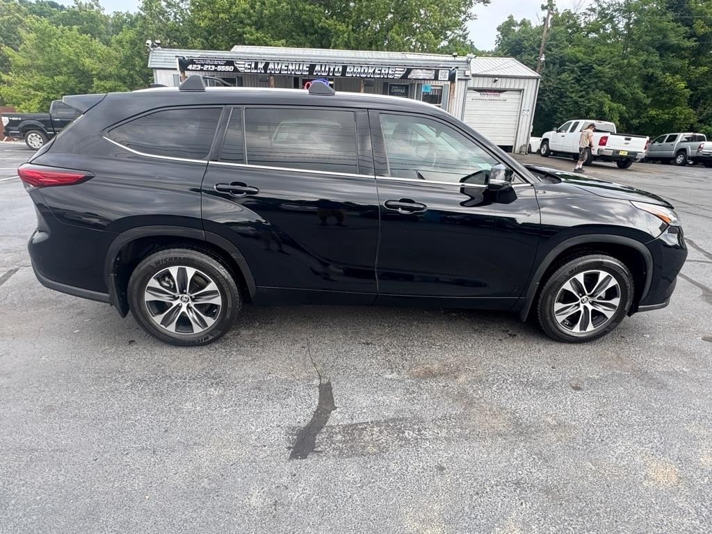 Toyota Highlander XLE AWD (Natl) 2020