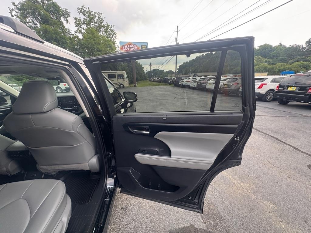 Toyota Highlander XLE AWD (Natl) 2020