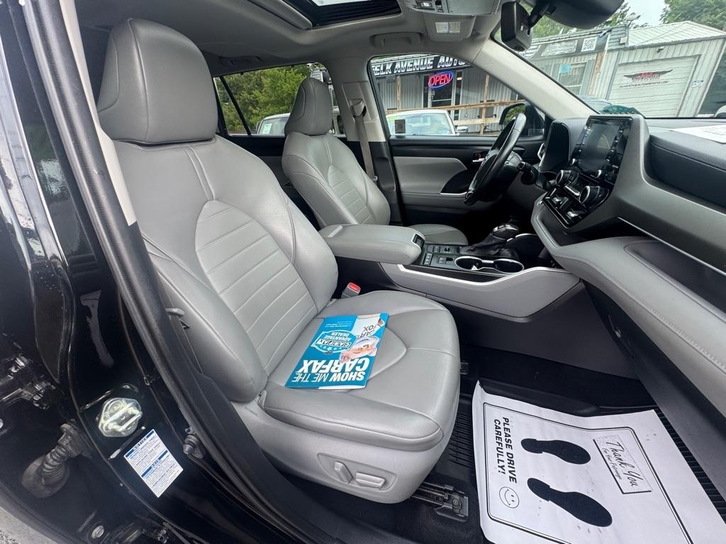 Toyota Highlander XLE AWD (Natl) 2020