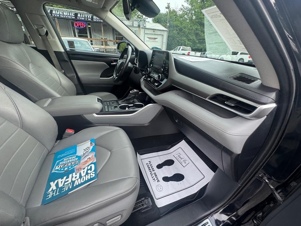 Toyota Highlander XLE AWD (Natl) 2020