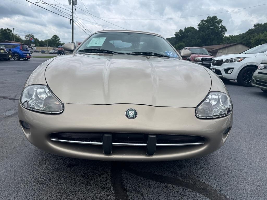 Jaguar XK8 2dr Convertible 1999