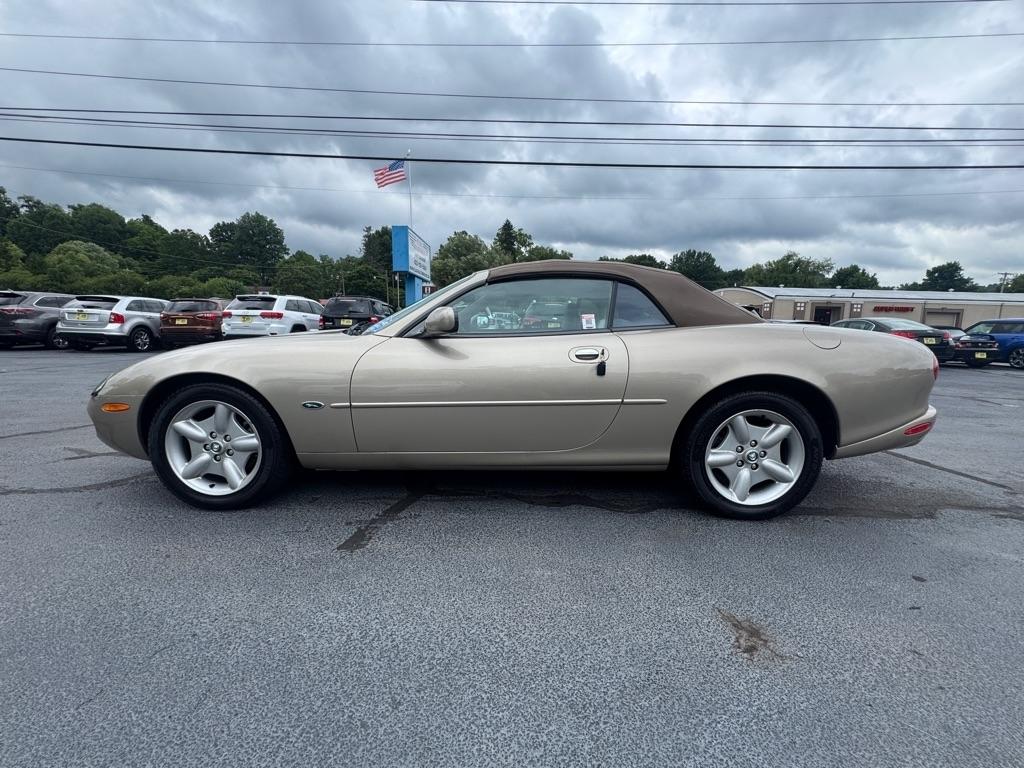 Jaguar XK8 2dr Convertible 1999