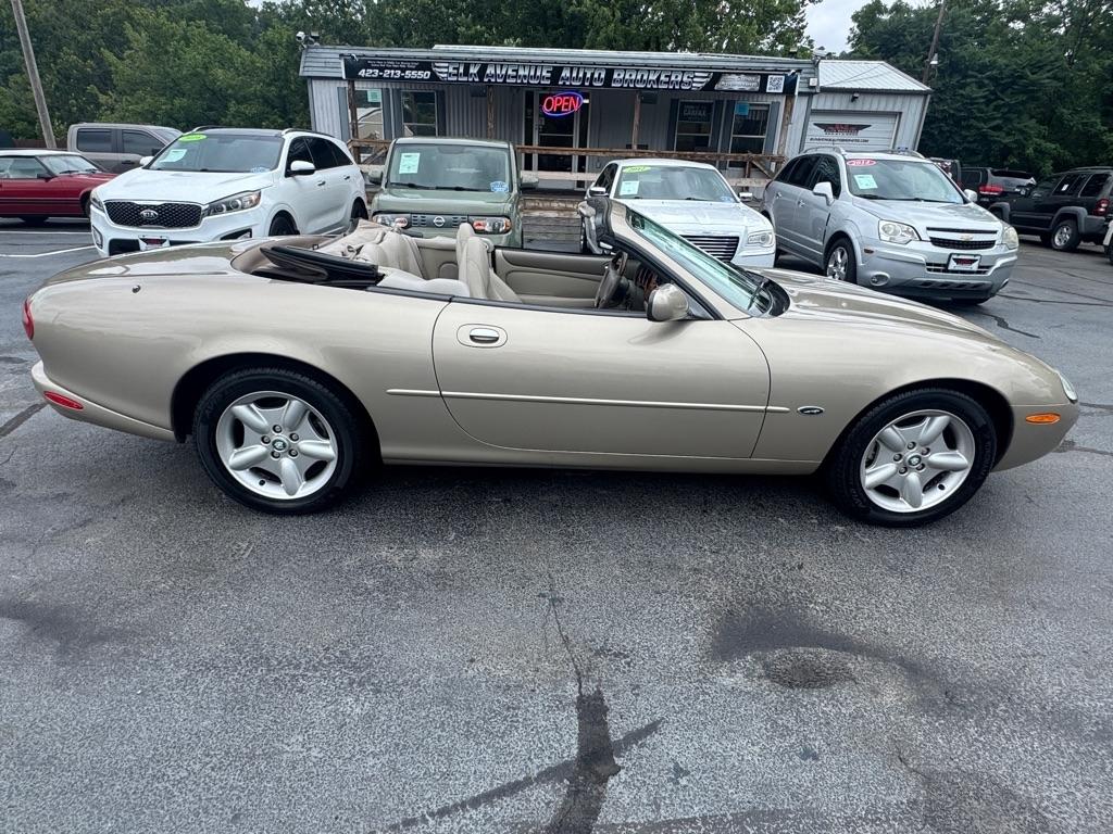Jaguar XK8 2dr Convertible 1999