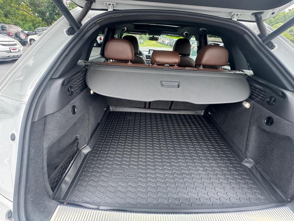 Audi Q3 quattro 4dr Prestige 2016