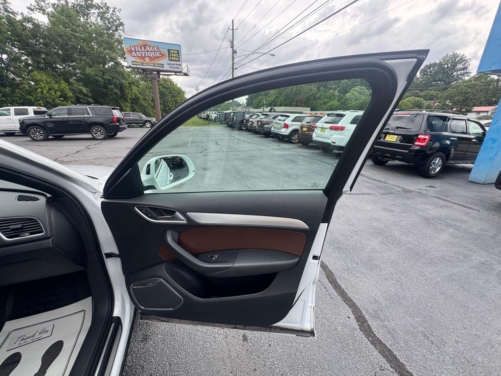 Audi Q3 quattro 4dr Prestige 2016