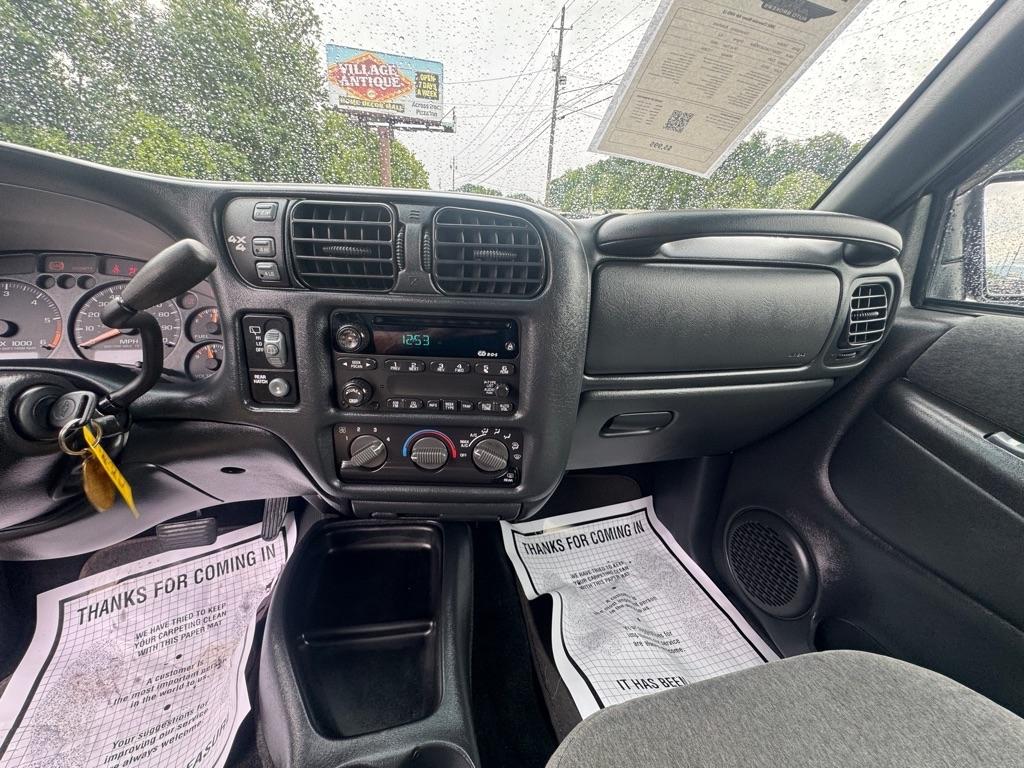 Chevrolet Blazer 4dr 4WD LS 2002