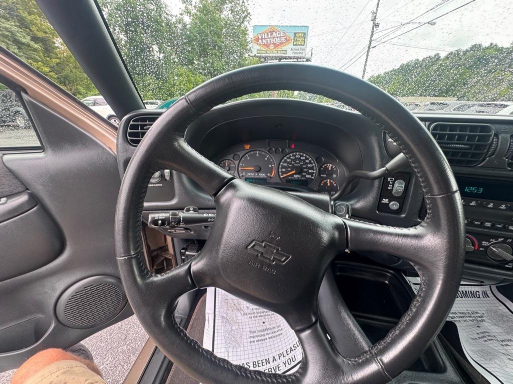 Chevrolet Blazer 4dr 4WD LS 2002