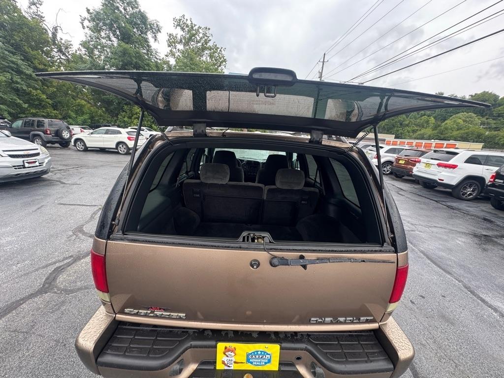Chevrolet Blazer 4dr 4WD LS 2002