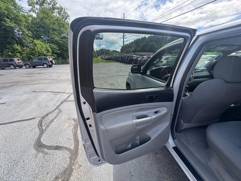 Toyota Tacoma 4WD Double V6 MT (Natl) 2010
