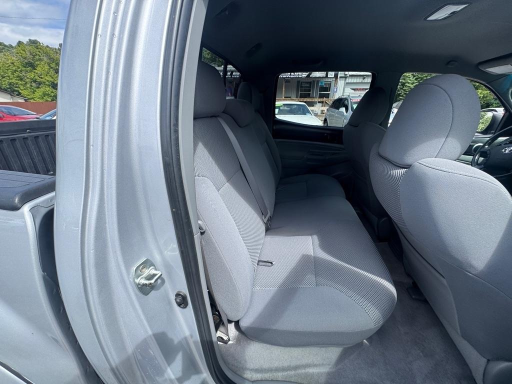 Toyota Tacoma 4WD Double V6 MT (Natl) 2010