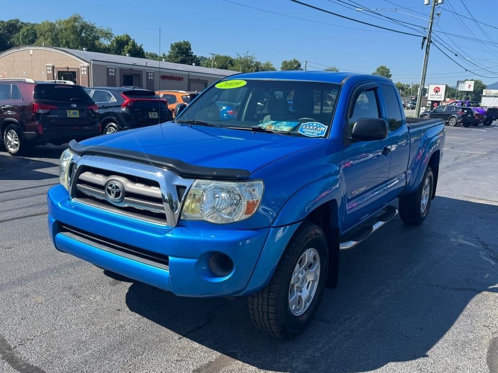 Toyota Tacoma 4WD Access I4 MT (Natl) 2009