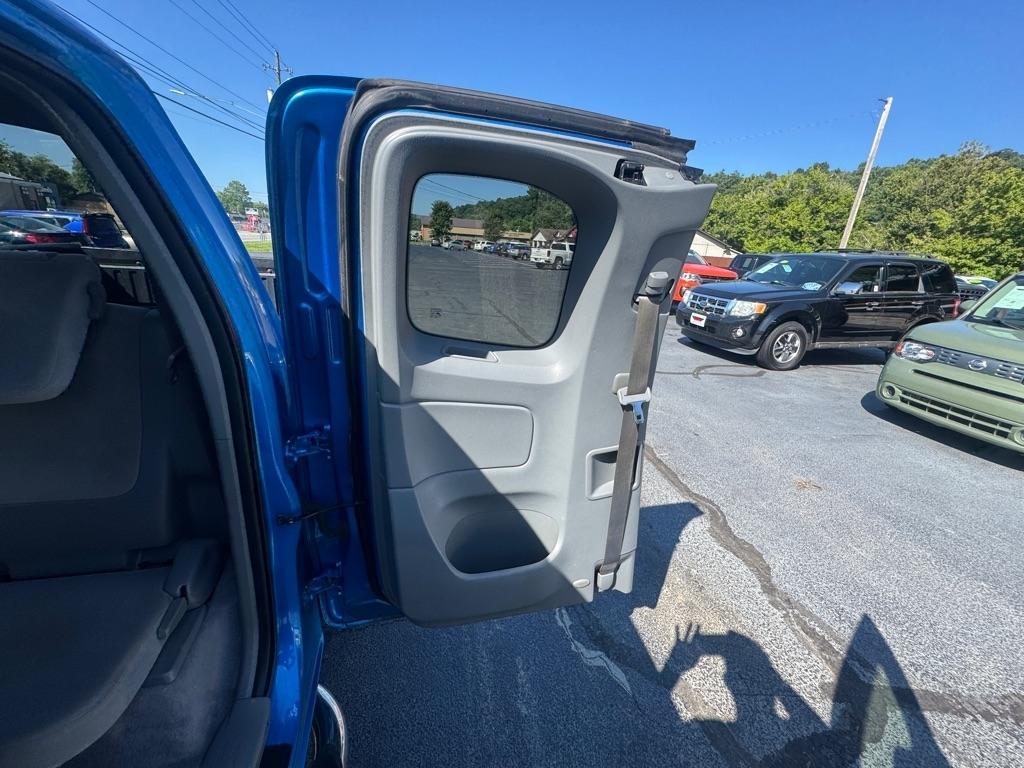 Toyota Tacoma 4WD Access I4 MT (Natl) 2009