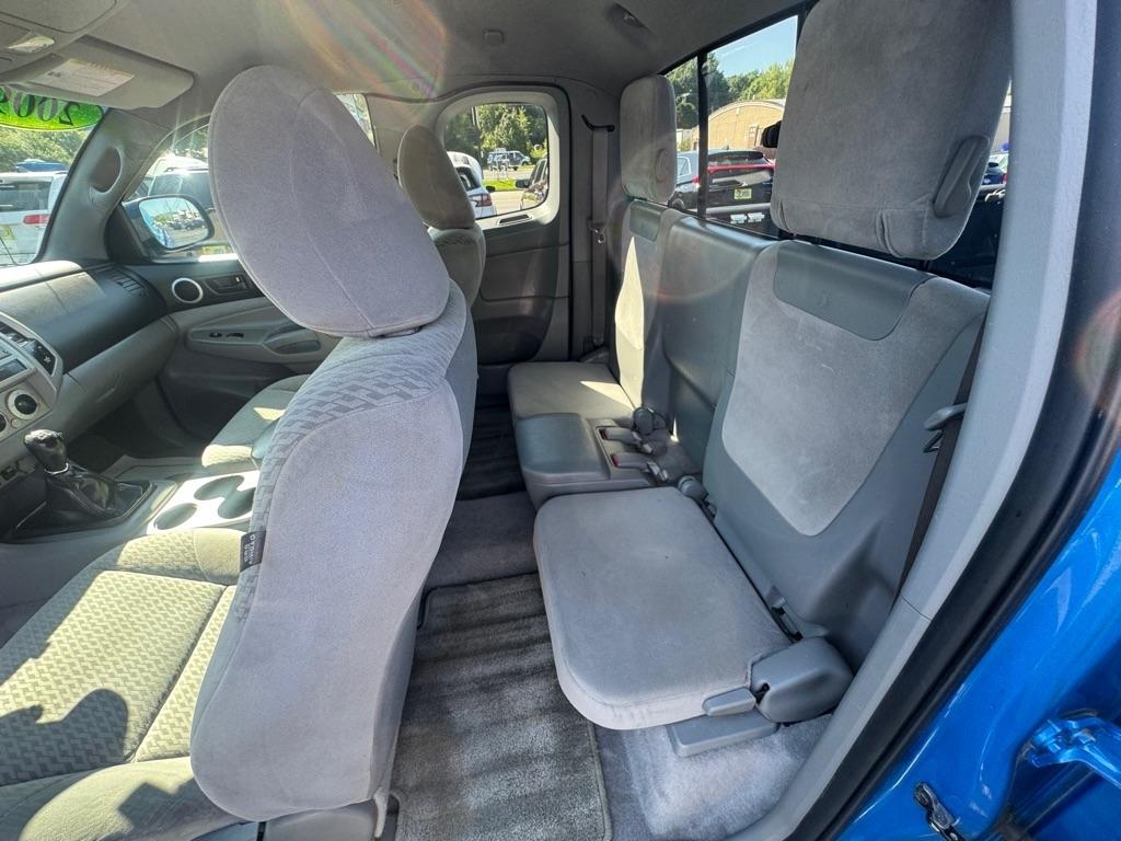 Toyota Tacoma 4WD Access I4 MT (Natl) 2009
