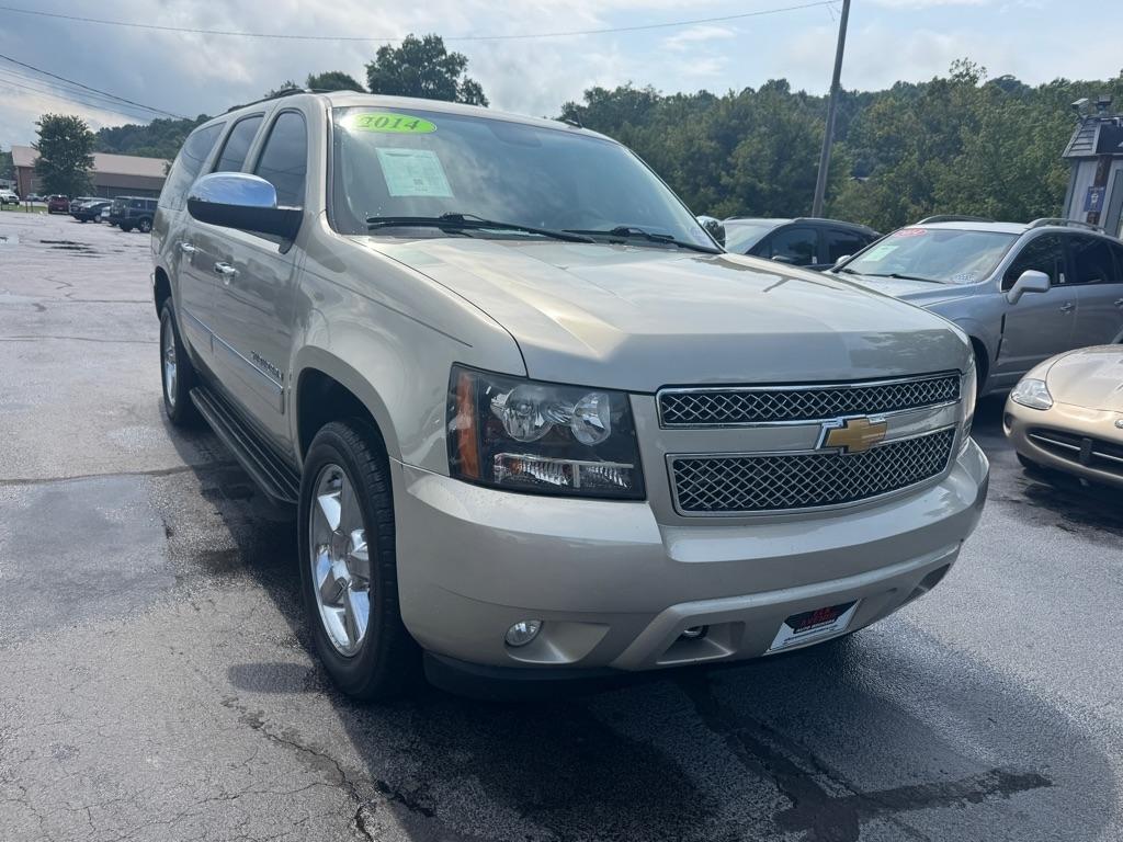 Chevrolet Suburban 4WD 4dr LTZ 2014