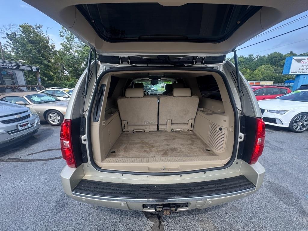 Chevrolet Suburban 4WD 4dr LTZ 2014