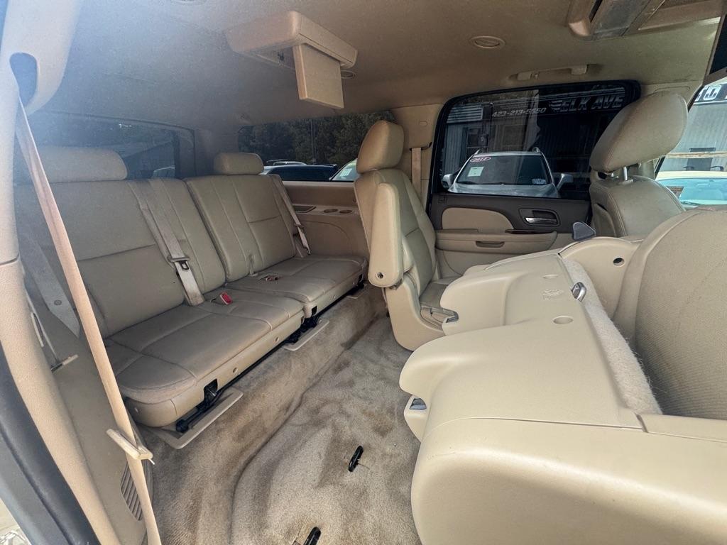 Chevrolet Suburban 4WD 4dr LTZ 2014