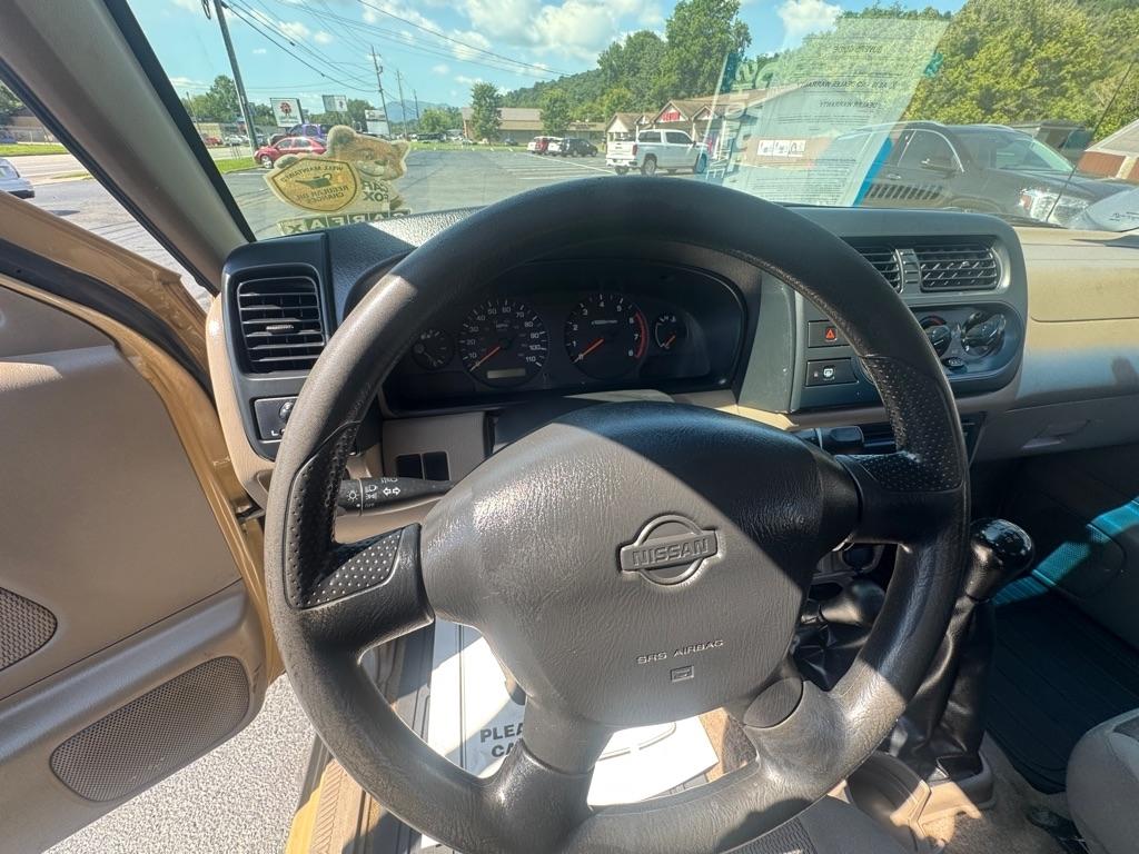 Nissan Frontier 4WD XE Crew Cab V6 Manual 2001