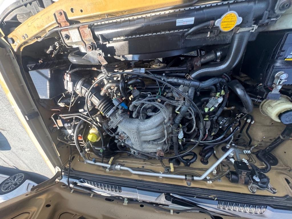 Nissan Frontier 4WD XE Crew Cab V6 Manual 2001