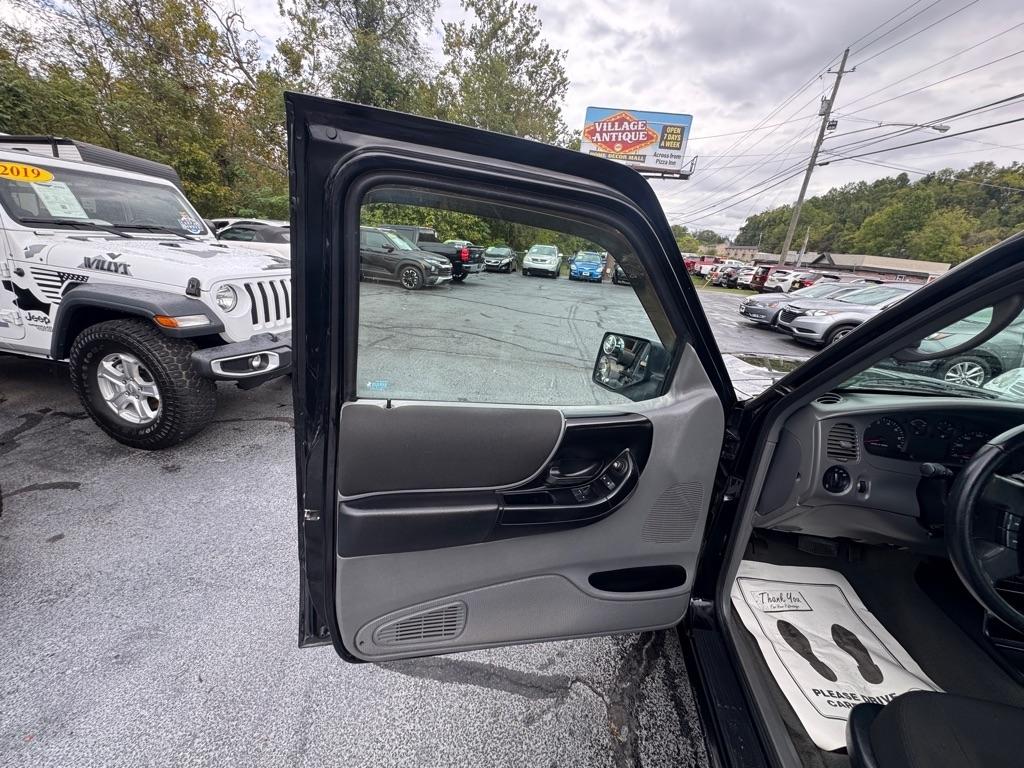 Ford Ranger 4WD 4dr SuperCab 126" XLT 2010