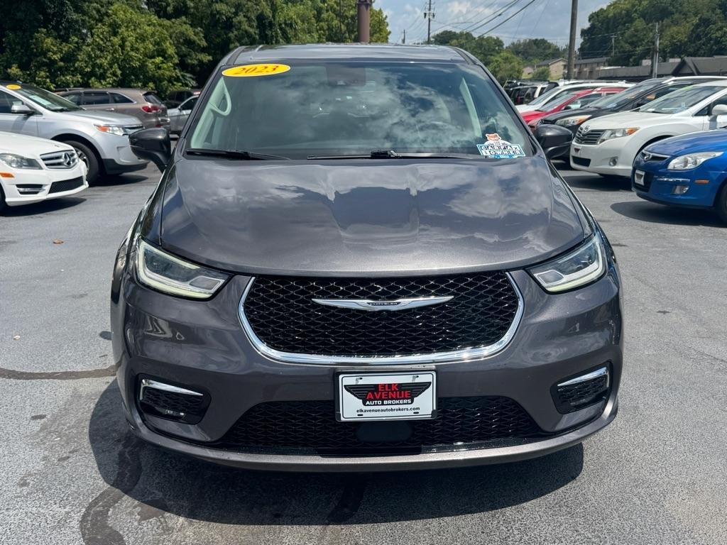 Chrysler Pacifica Touring L FWD 2023