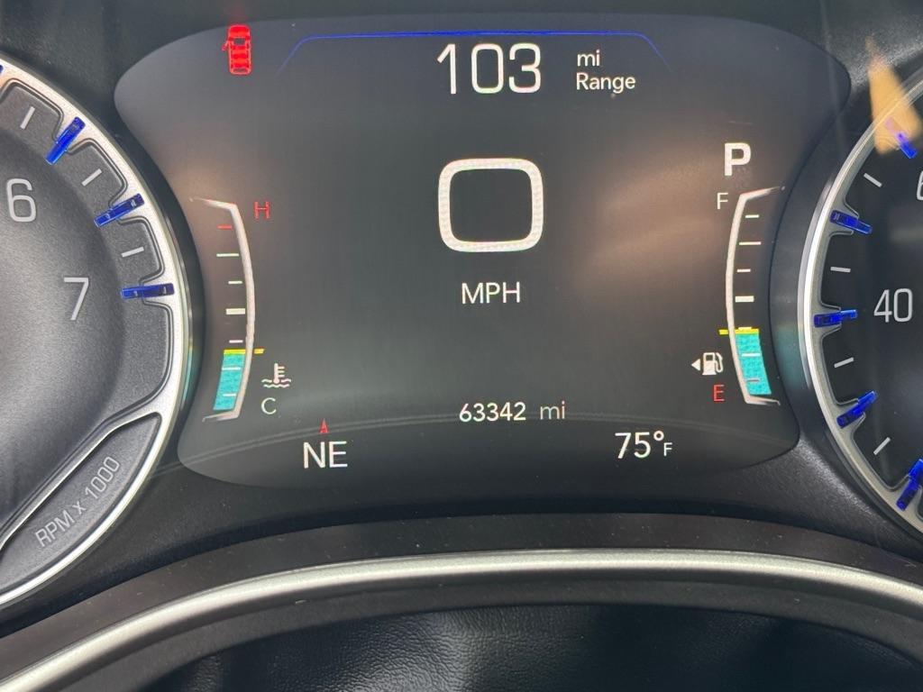 Chrysler Pacifica Touring L FWD 2023