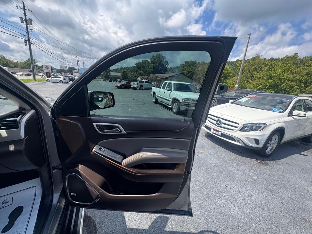 GMC Yukon XL 4WD 4dr Denali 2019