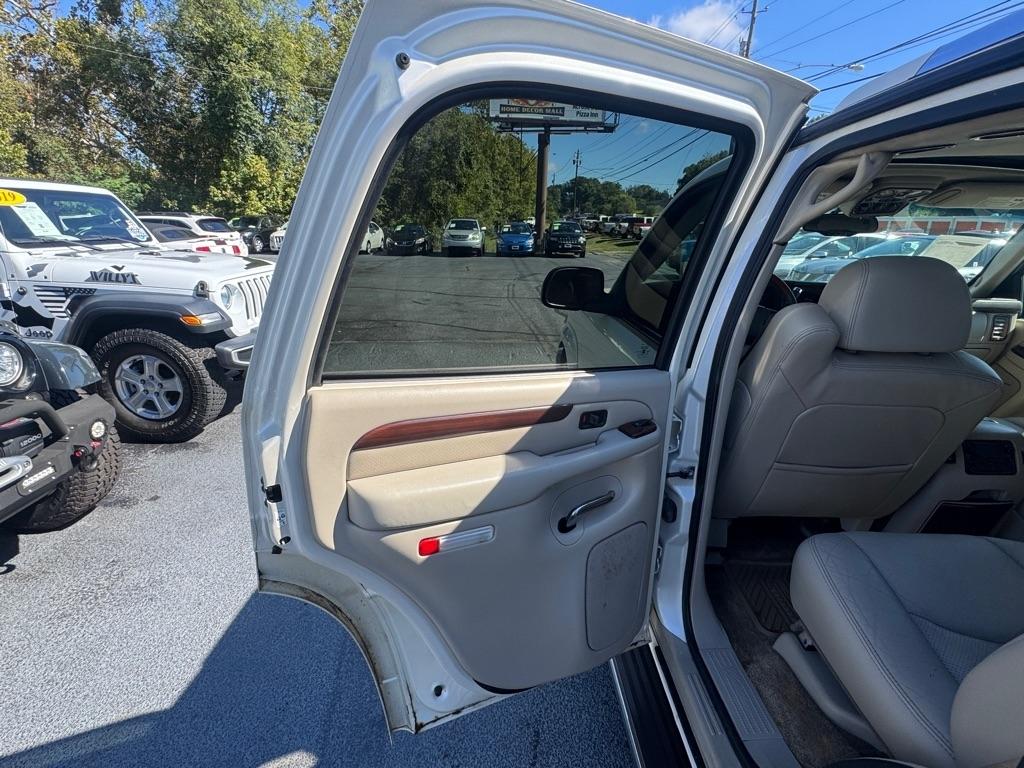Cadillac Escalade 4dr AWD 2003