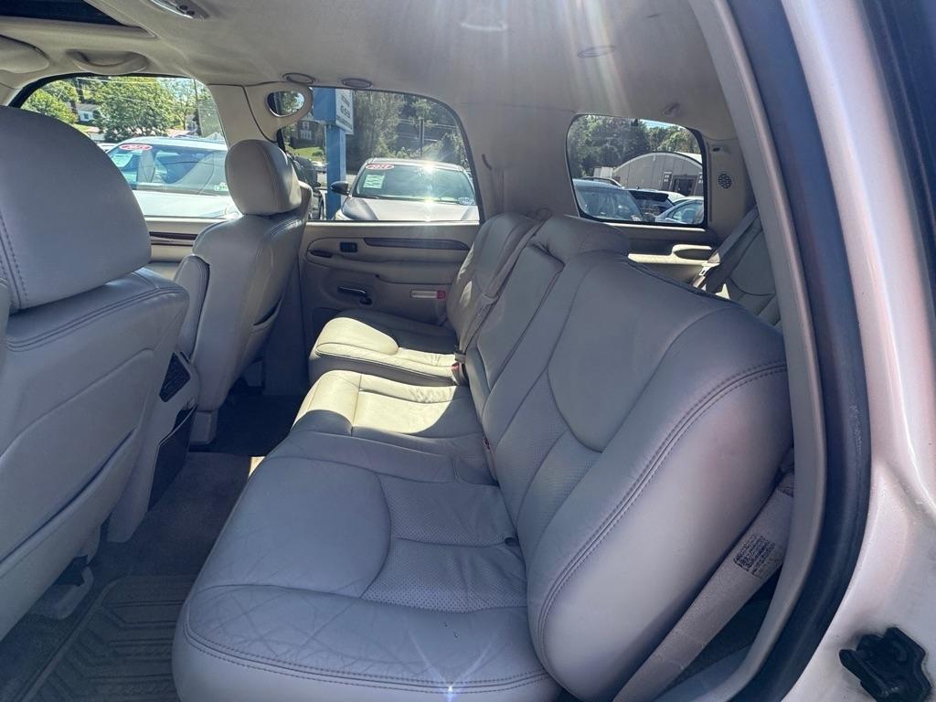 Cadillac Escalade 4dr AWD 2003