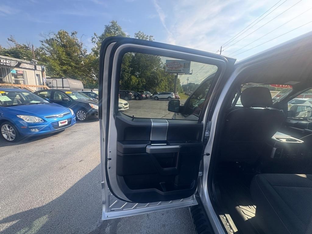 Ford F-150 XL 4WD SuperCrew 5.5' Box 2017