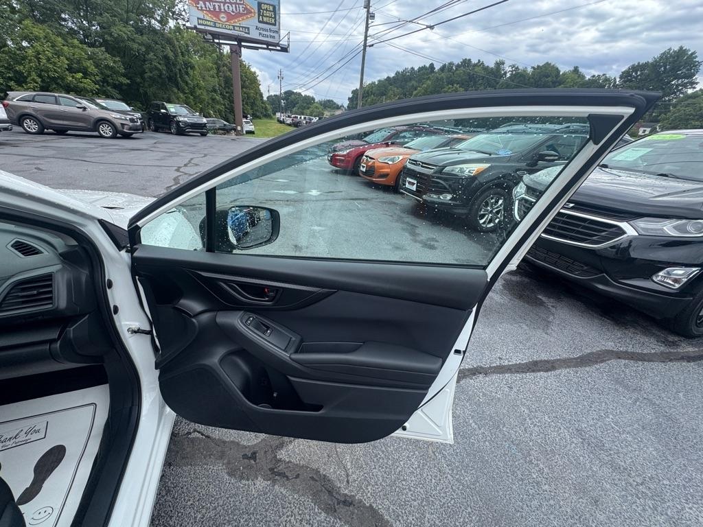 Subaru Impreza 2.0i 5-door CVT 2019