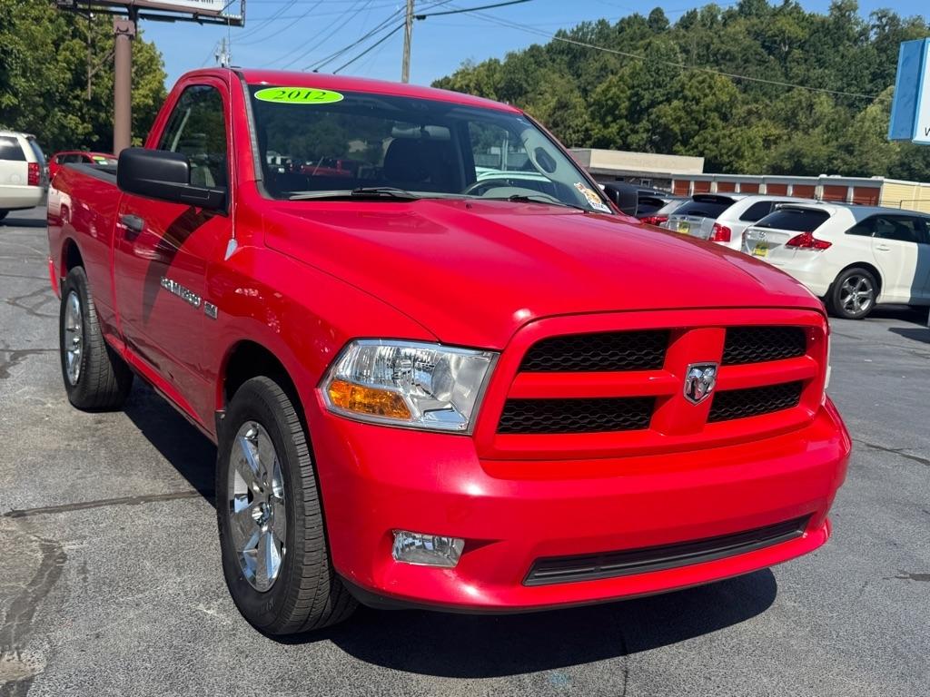 RAM 1500 2WD Reg Cab 120.5" Express 2012