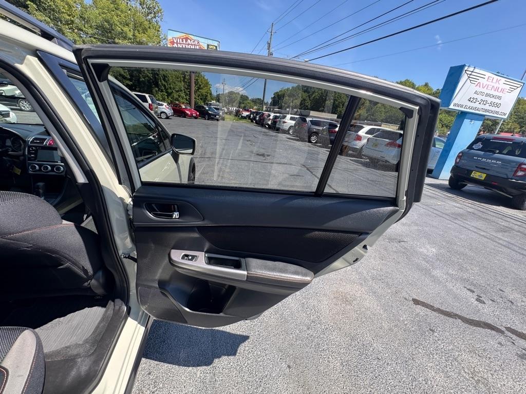 Subaru Crosstrek 5dr CVT 2.0i Premium 2016
