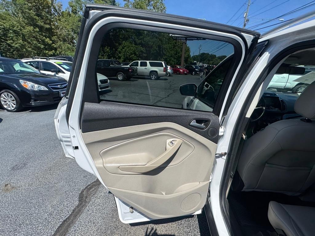 Ford Escape Titanium 4WD 2017
