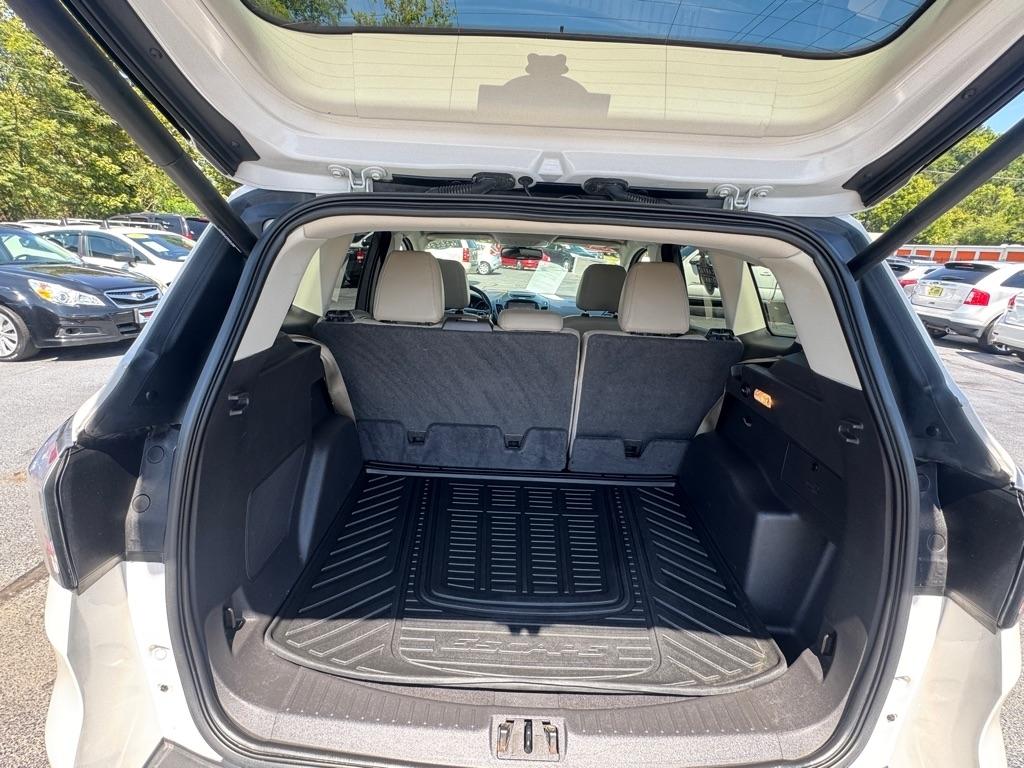 Ford Escape Titanium 4WD 2017