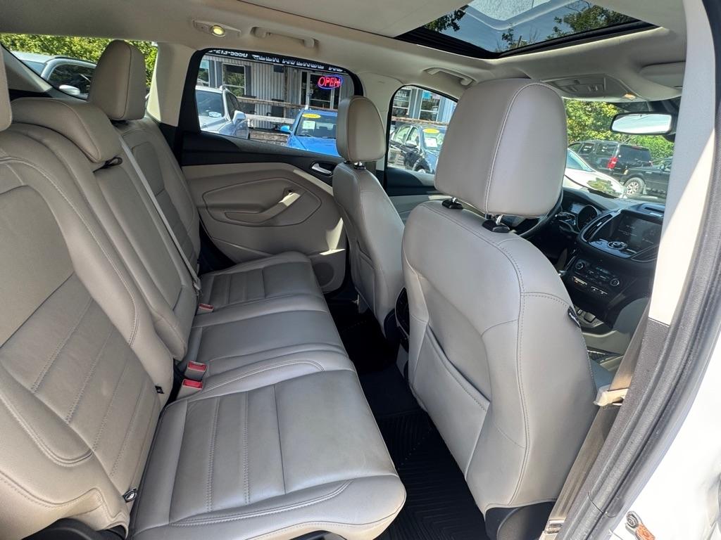 Ford Escape Titanium 4WD 2017