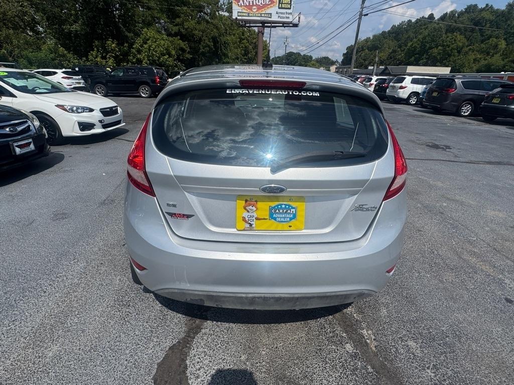 Ford Fiesta 5dr HB SE 2012