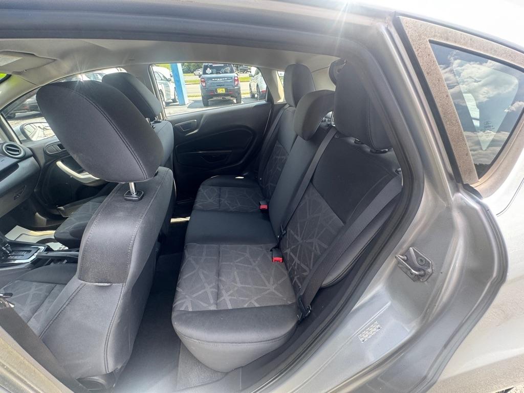 Ford Fiesta 5dr HB SE 2012