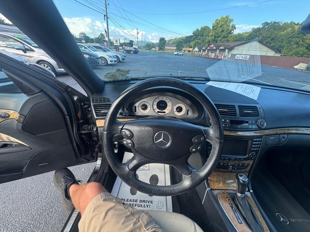 Mercedes-Benz E-Class 4dr Sdn 3.5L RWD 2007