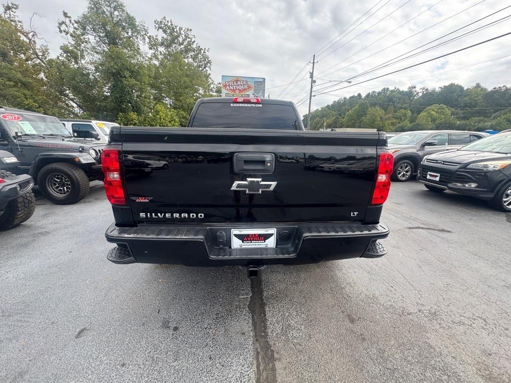 Chevrolet Silverado 1500 4WD Crew Cab 143.5" LT w/2LT 2017
