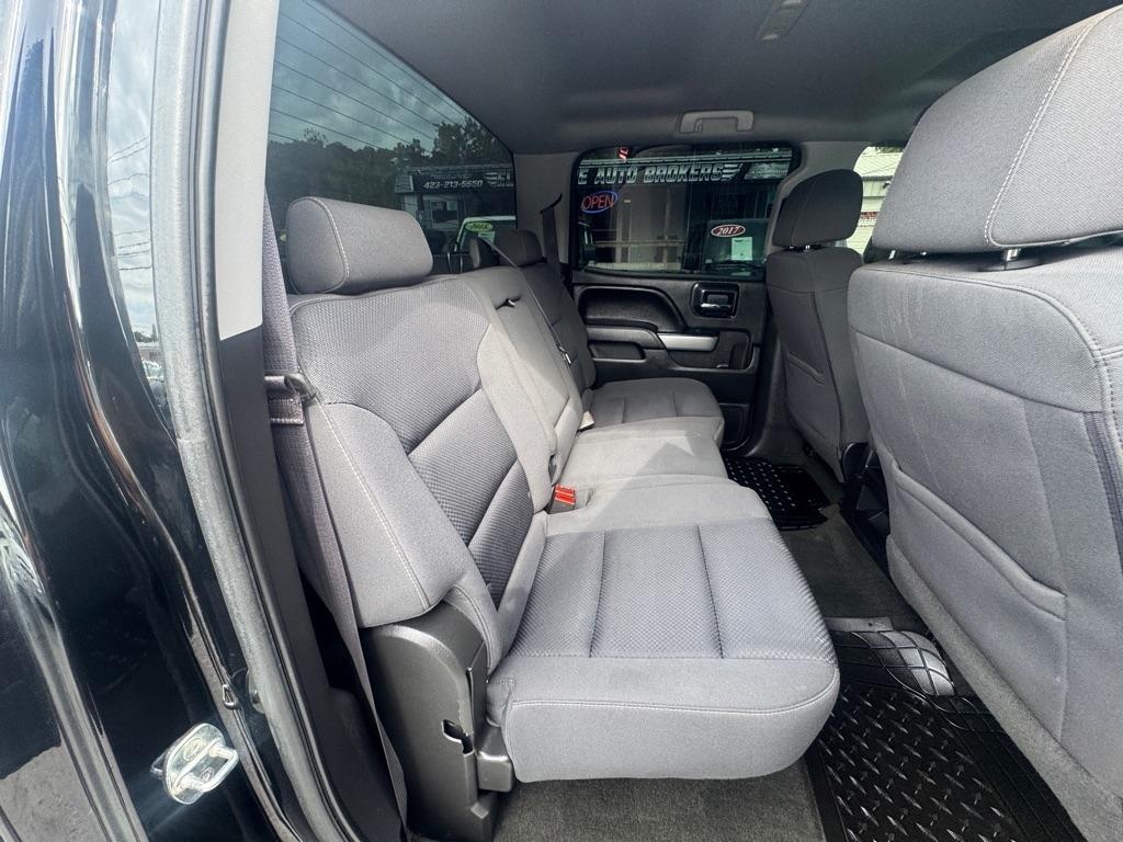 Chevrolet Silverado 1500 4WD Crew Cab 143.5" LT w/2LT 2017