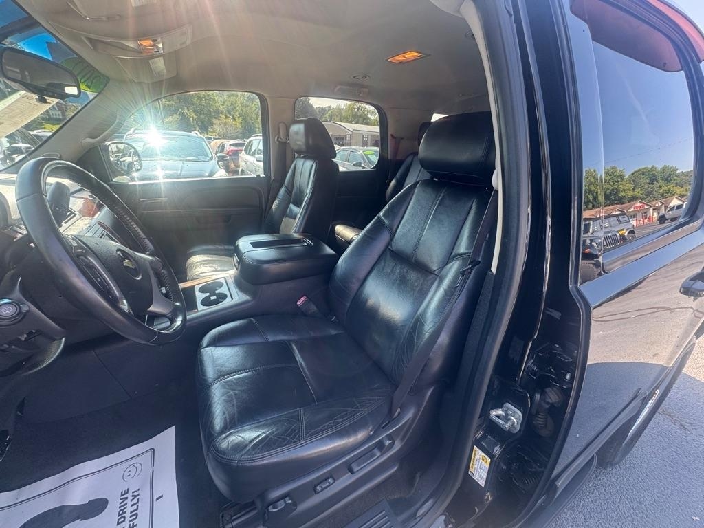 Chevrolet Tahoe 4WD 4dr 1500 LT 2012