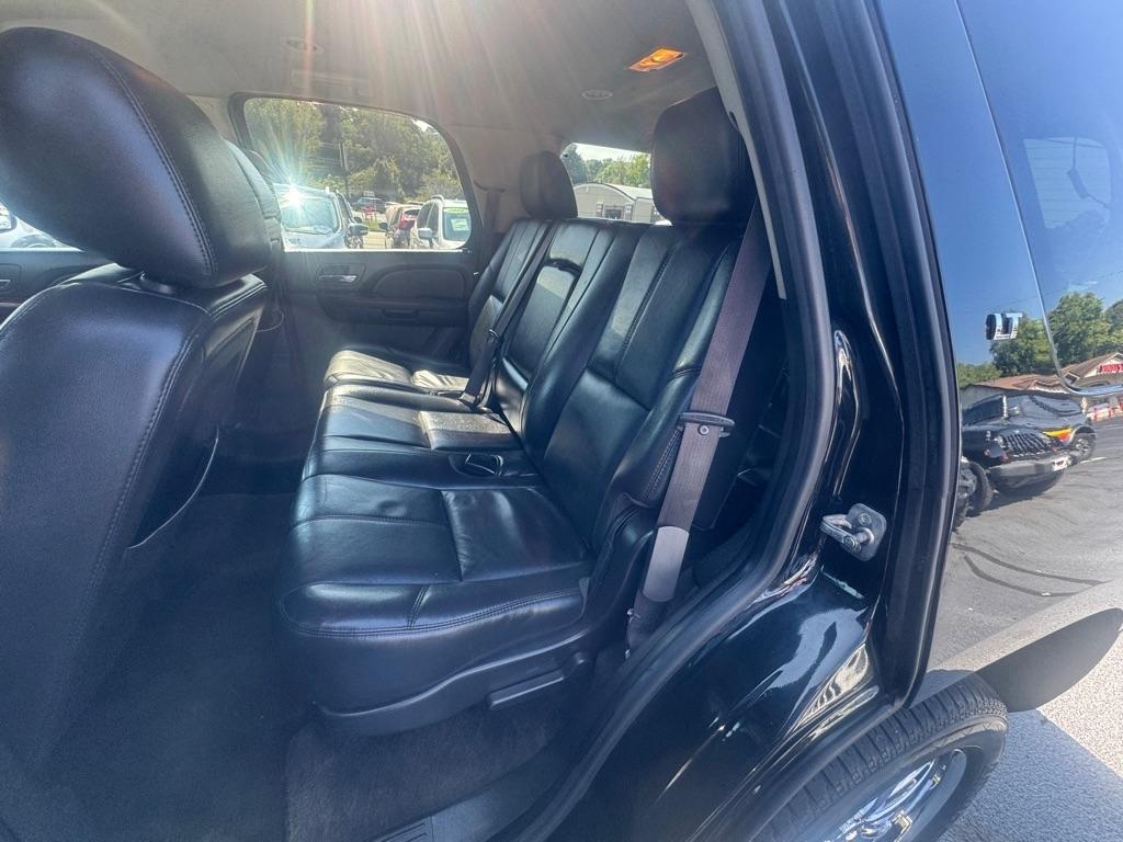 Chevrolet Tahoe 4WD 4dr 1500 LT 2012