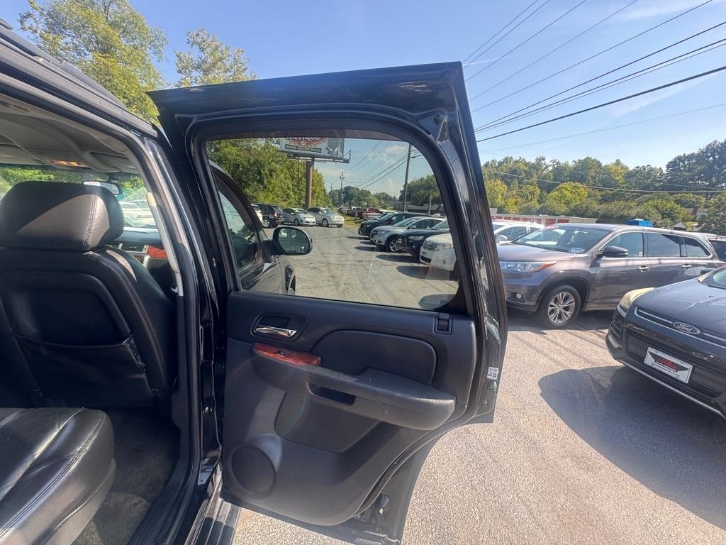 Chevrolet Tahoe 4WD 4dr 1500 LT 2012