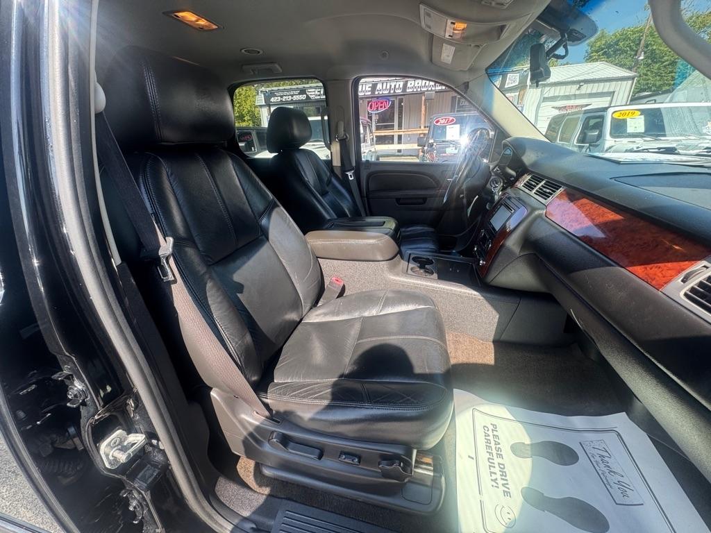 Chevrolet Tahoe 4WD 4dr 1500 LT 2012
