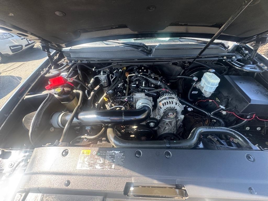 Chevrolet Tahoe 4WD 4dr 1500 LT 2012