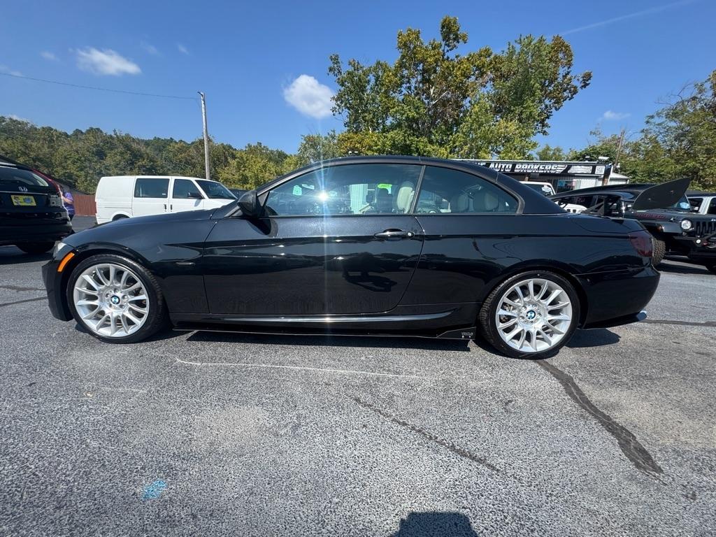 BMW 3 Series 2dr Conv 328i SULEV 2011